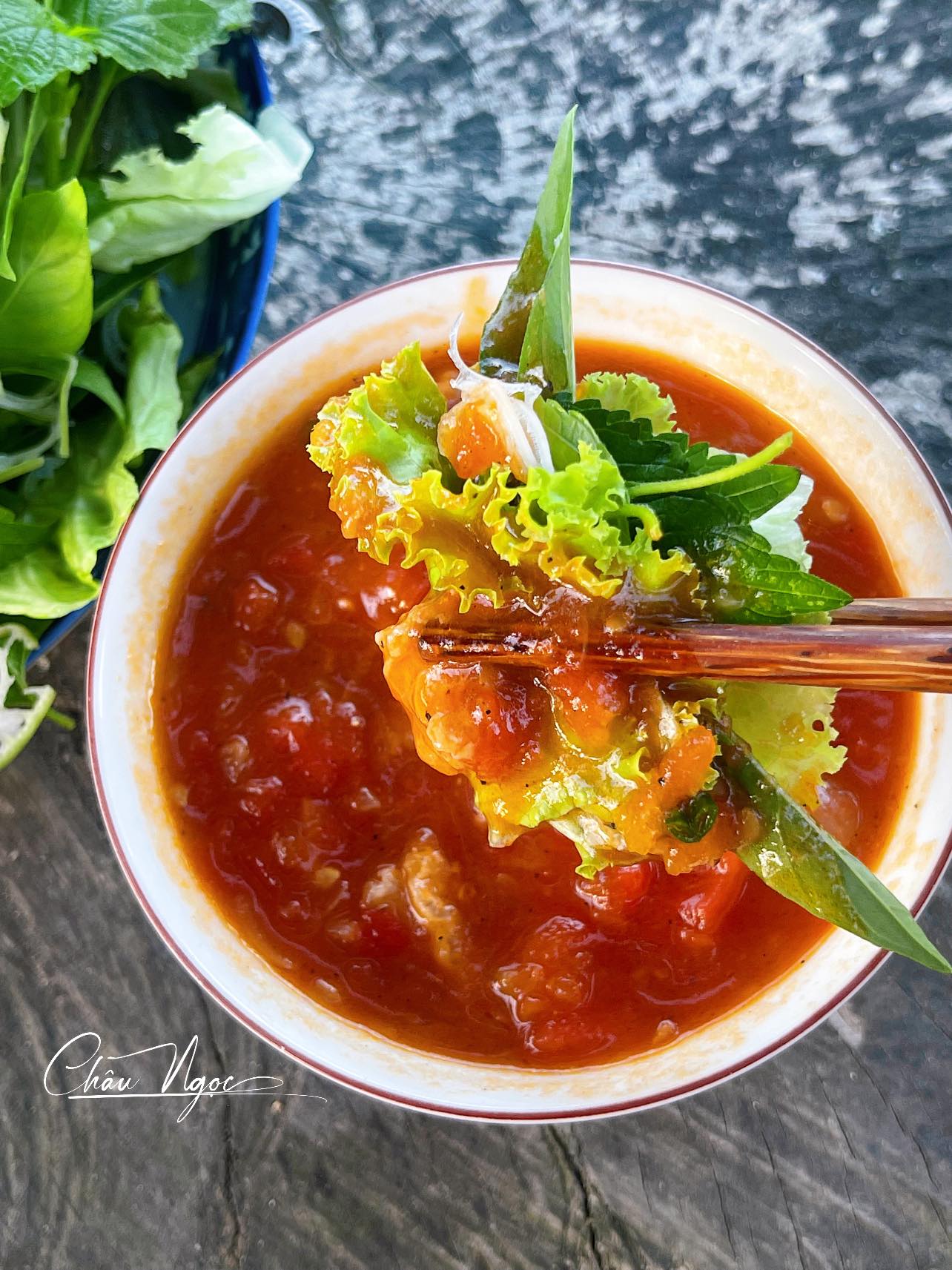 Món ăn chống ngán sau Tết: Sốt cà chua chấm rau sống 'ngon nhức nách' - Ảnh 3